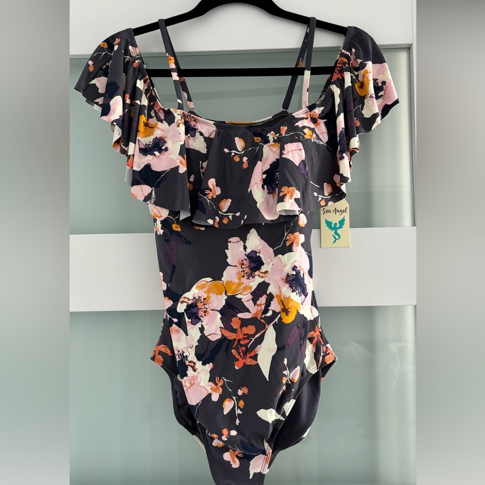 NWT Floral Swimsuit
